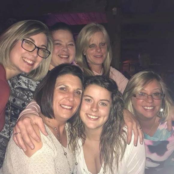 Meet your Posher, Haley - Picture 1 of 1